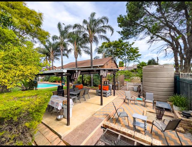 4 BEDROOM HOUSE FOR SALE IN THE REEDS EXT 10
